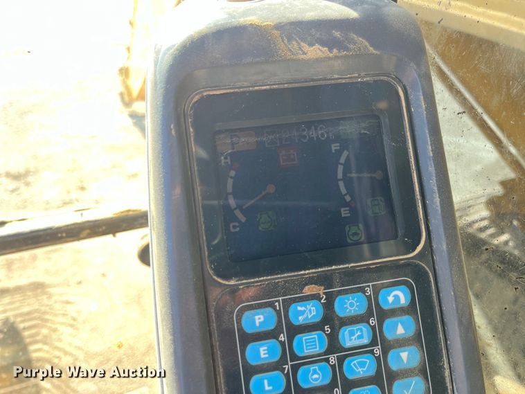 image for item DJ6239 2006 Komastu PC600LC-8 long reach excavator