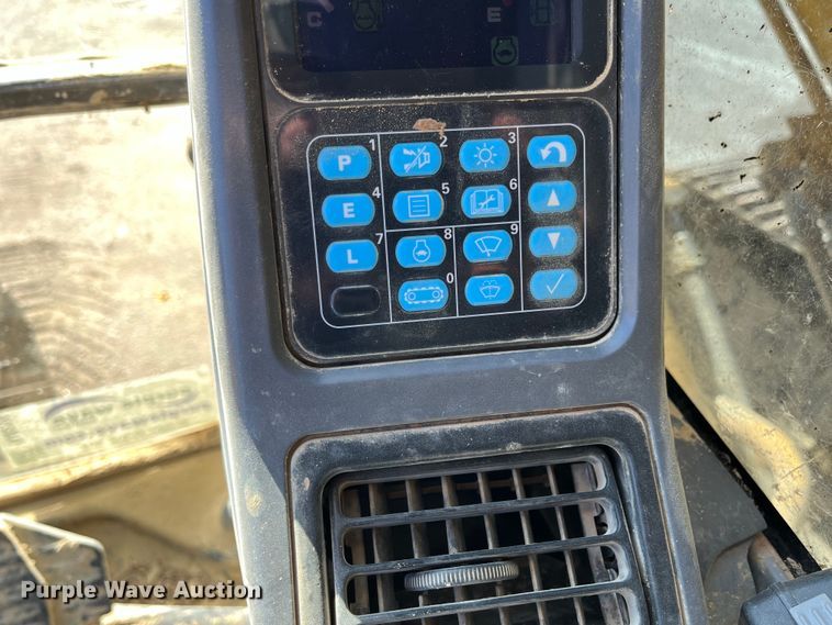 image for item DJ6239 2006 Komastu PC600LC-8 long reach excavator