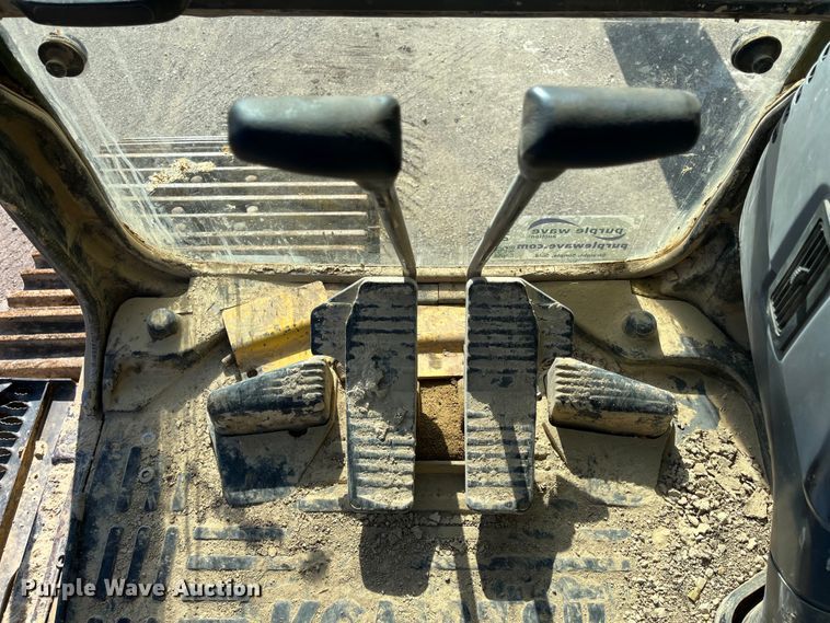 image for item DJ6239 2006 Komastu PC600LC-8 long reach excavator