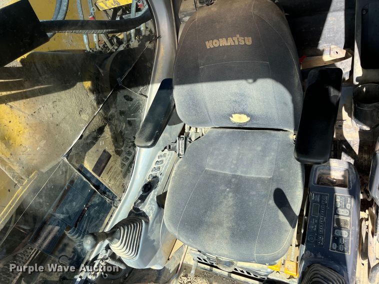 image for item DJ6239 2006 Komastu PC600LC-8 long reach excavator