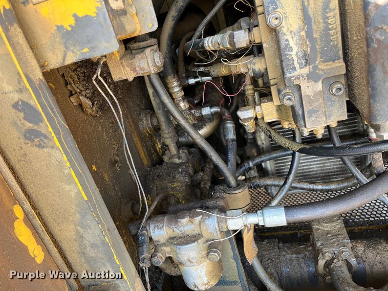 image for item DJ6239 2006 Komastu PC600LC-8 long reach excavator