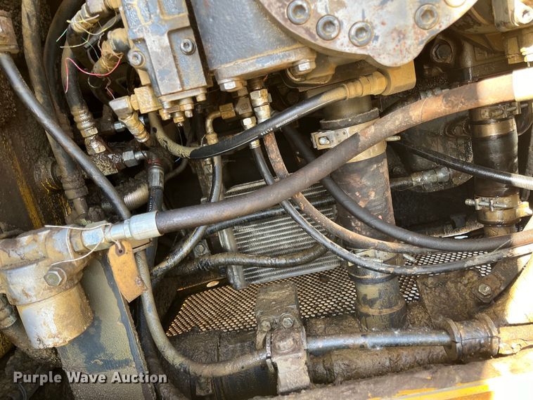 image for item DJ6239 2006 Komastu PC600LC-8 long reach excavator