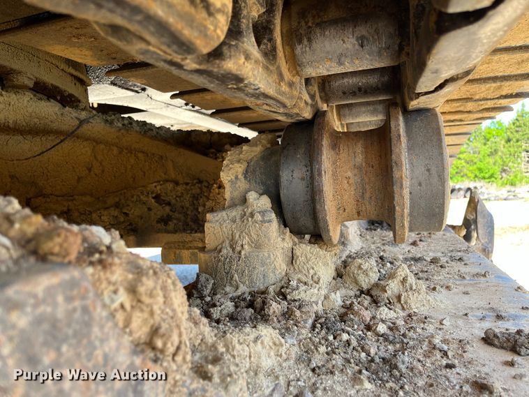 image for item DJ6239 2006 Komastu PC600LC-8 long reach excavator