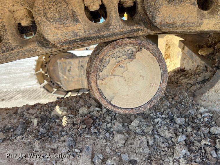 image for item DJ6239 2006 Komastu PC600LC-8 long reach excavator