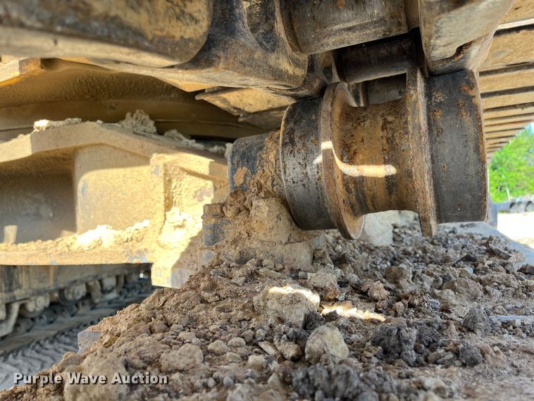 image for item DJ6239 2006 Komastu PC600LC-8 long reach excavator