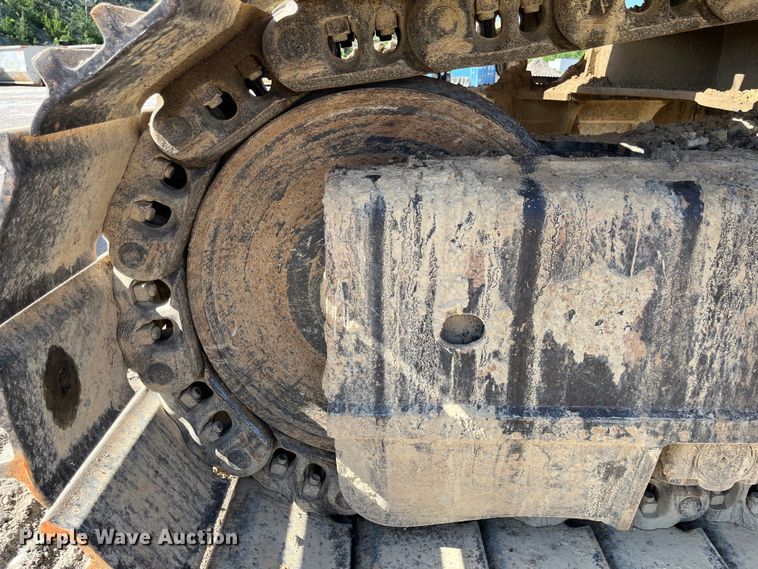 image for item DJ6239 2006 Komastu PC600LC-8 long reach excavator