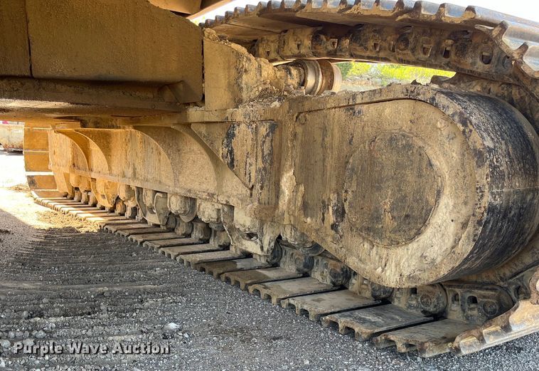 image for item DJ6239 2006 Komastu PC600LC-8 long reach excavator