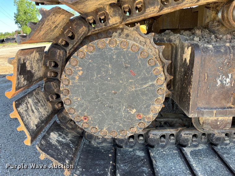 image for item DJ6239 2006 Komastu PC600LC-8 long reach excavator