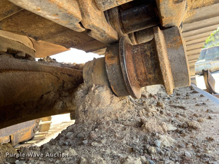 image for item DJ6239 2006 Komastu PC600LC-8 long reach excavator