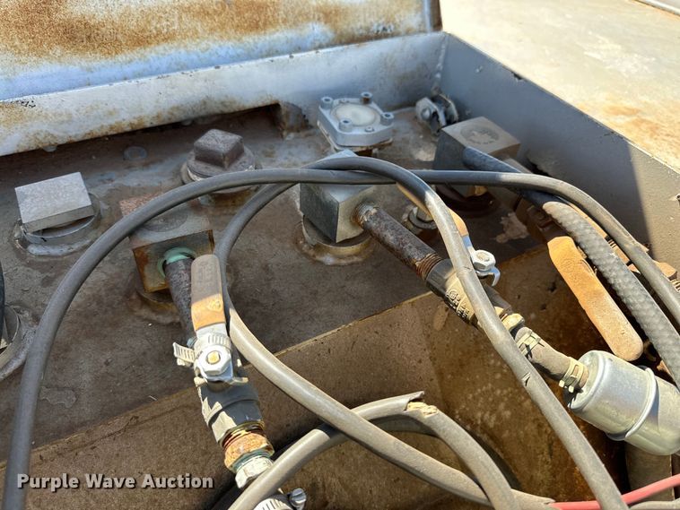 image for item DK6564 Fuel tank