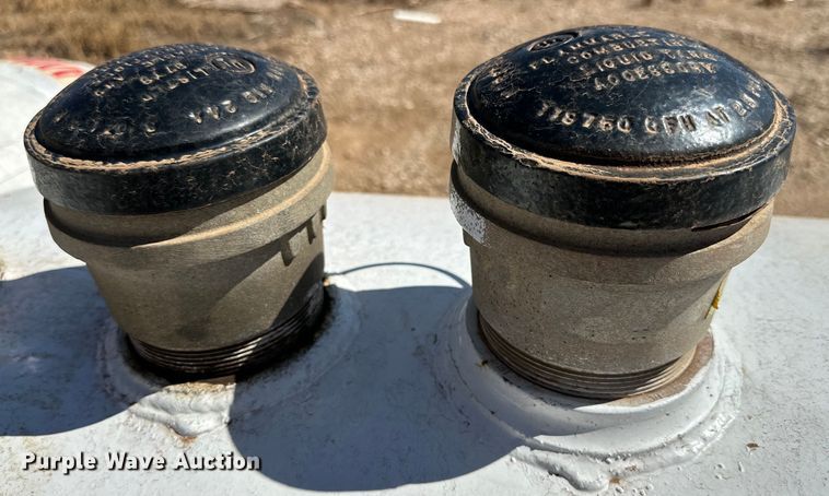 image for item DK6565 Steel fuel tank