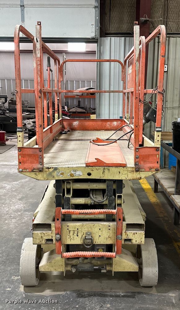 image for item DK6577 1998 JLG 2646-E scissor lift