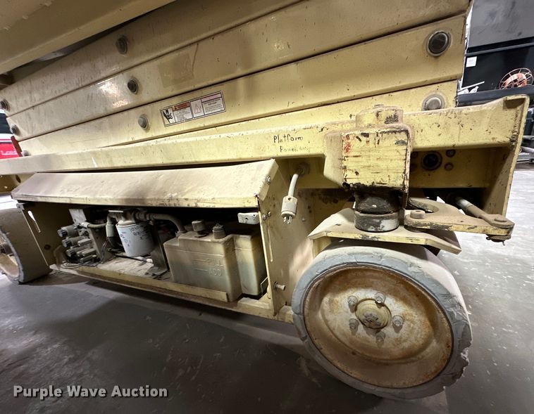 image for item DK6577 1998 JLG 2646-E scissor lift