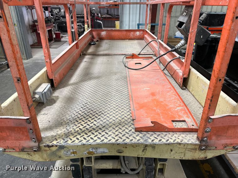 image for item DK6577 1998 JLG 2646-E scissor lift