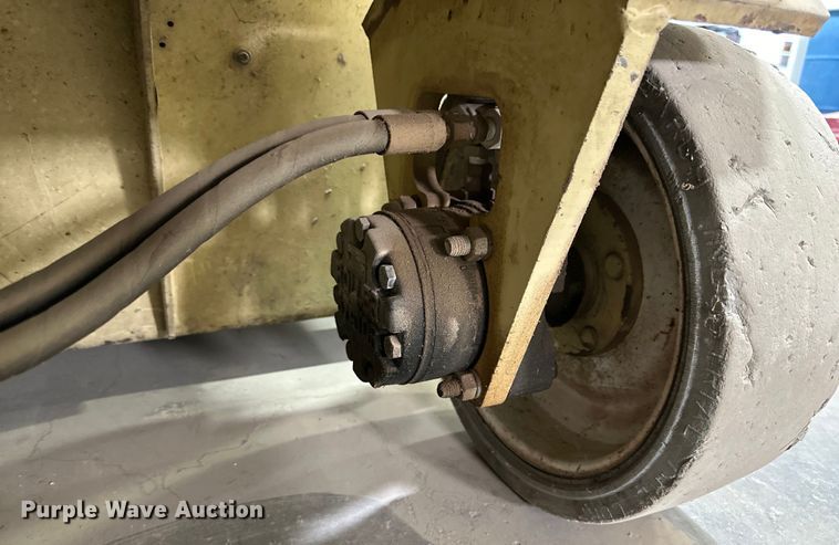 image for item DK6577 1998 JLG 2646-E scissor lift