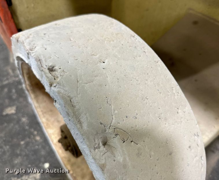 image for item DK6577 1998 JLG 2646-E scissor lift