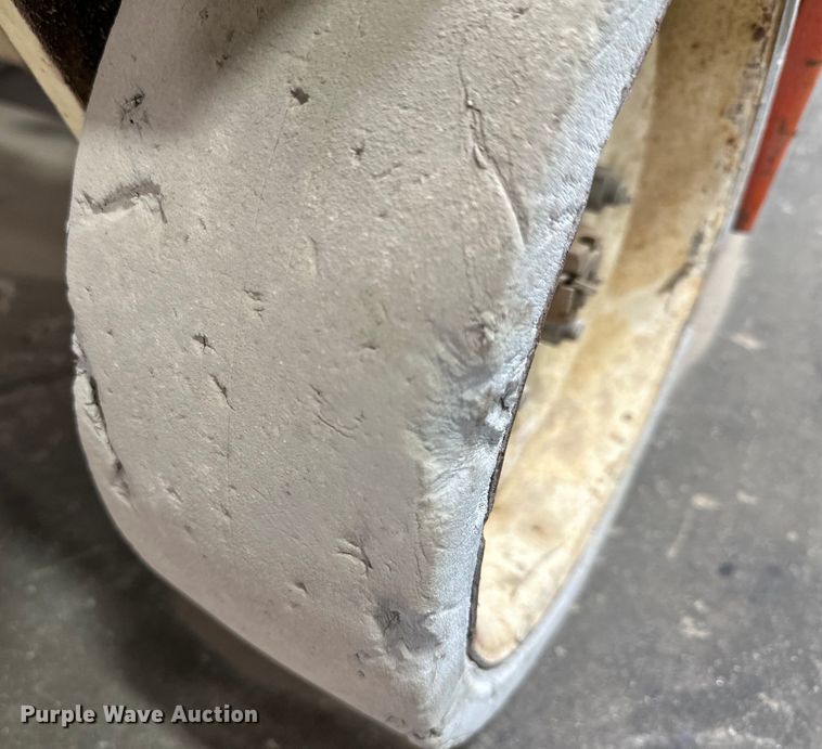 image for item DK6577 1998 JLG 2646-E scissor lift