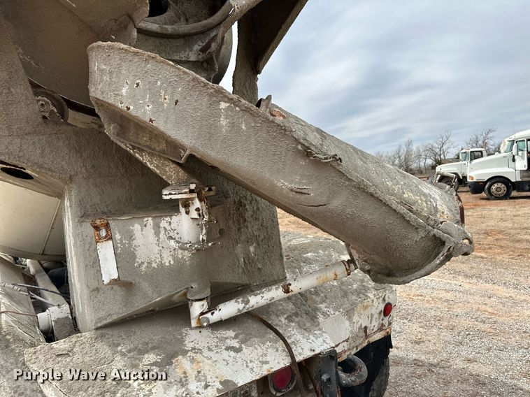 image for item DM2693 1986 Mack DM685S ready mix truck