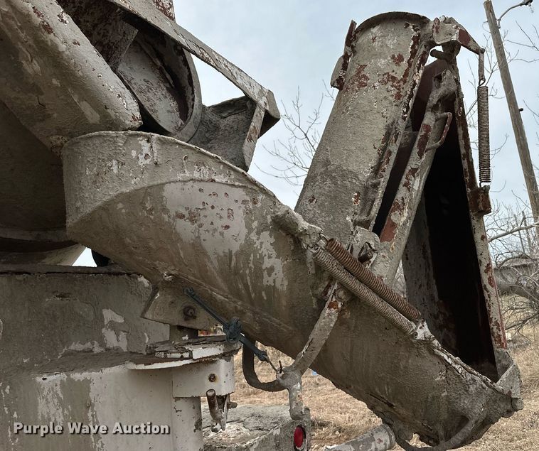 image for item DM2694 1974 Mack ready mix truck