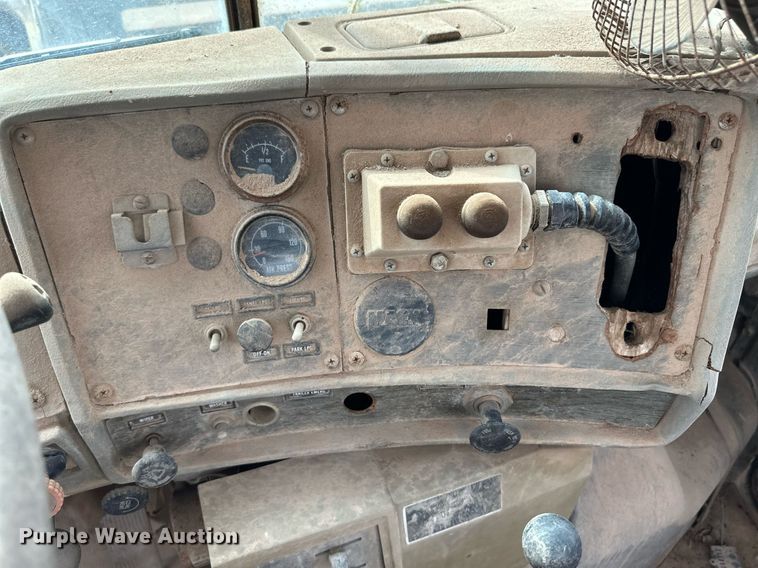 image for item DM2694 1974 Mack ready mix truck