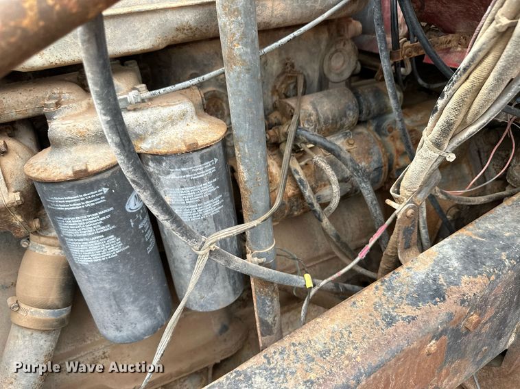 image for item DM2695 1974 Mack RD685S ready mix truck