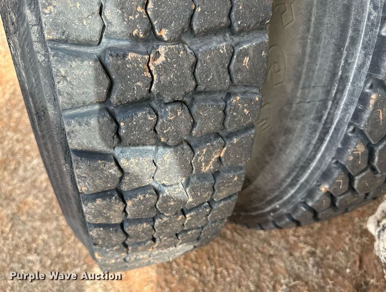 image for item DM2695 1974 Mack RD685S ready mix truck