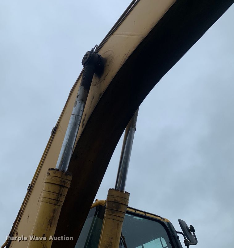 image for item DM7818 2010 Komatsu PC220LC excavator