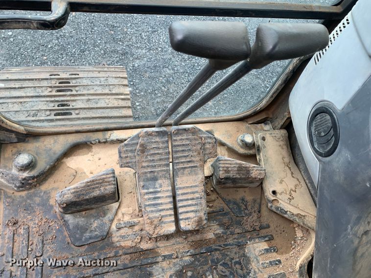 image for item DM7818 2010 Komatsu PC220LC excavator