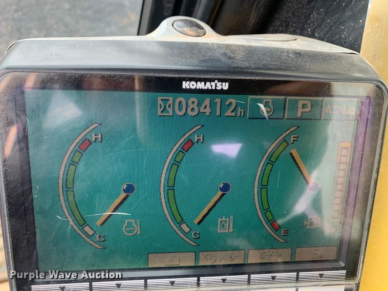 image for item DM7818 2010 Komatsu PC220LC excavator