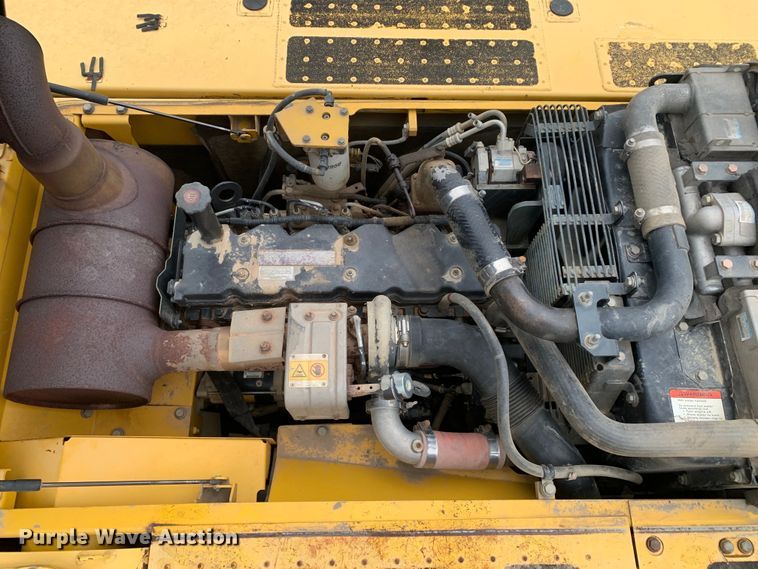 image for item DM7818 2010 Komatsu PC220LC excavator