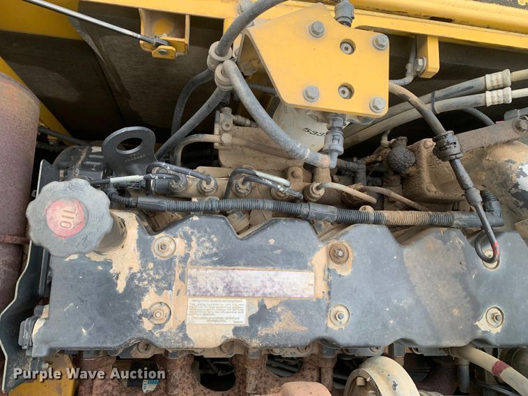 image for item DM7818 2010 Komatsu PC220LC excavator