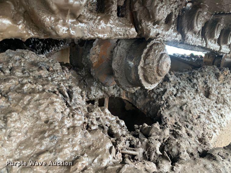 image for item DM7818 2010 Komatsu PC220LC excavator