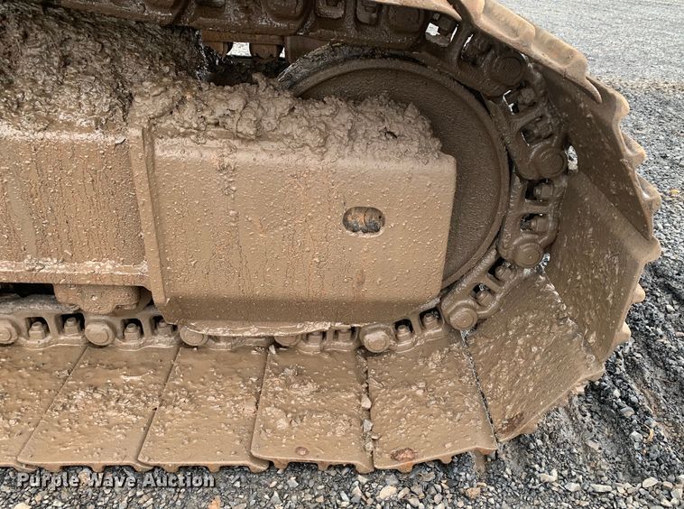 image for item DM7818 2010 Komatsu PC220LC excavator