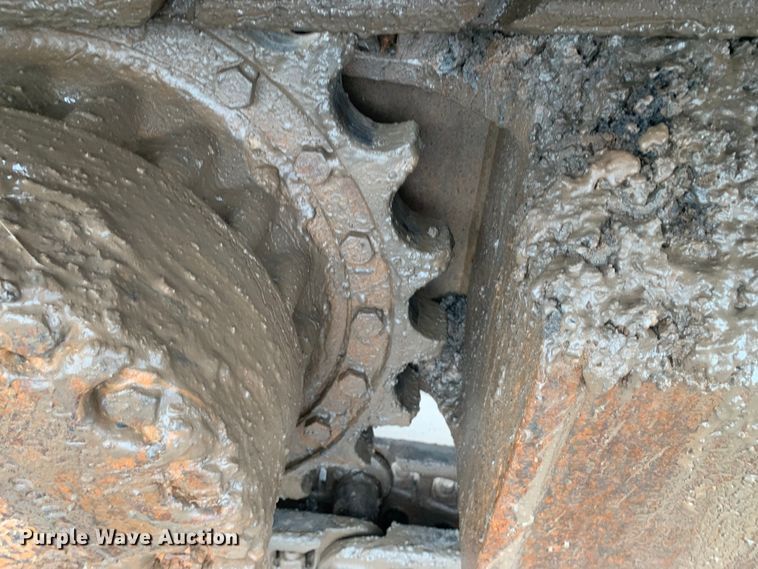 image for item DM7818 2010 Komatsu PC220LC excavator