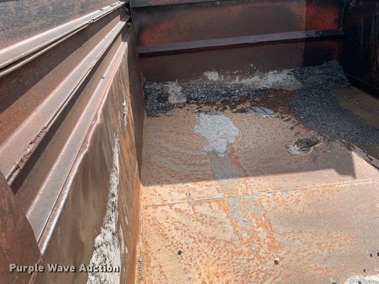 image for item DM7846 1990 Mack CS250P dump truck