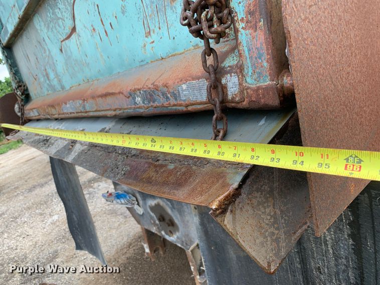 image for item DM7846 1990 Mack CS250P dump truck