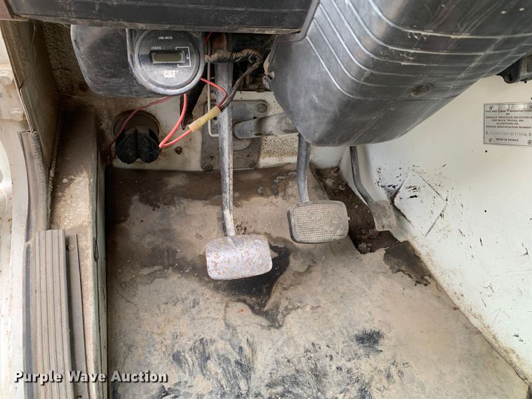 image for item DM7846 1990 Mack CS250P dump truck