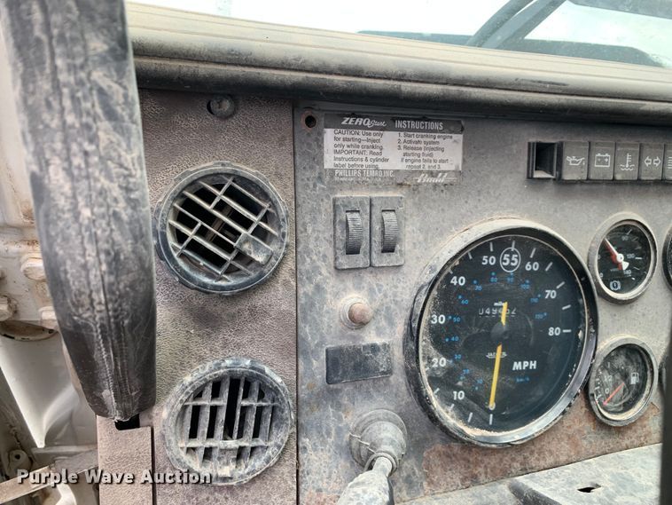 image for item DM7846 1990 Mack CS250P dump truck