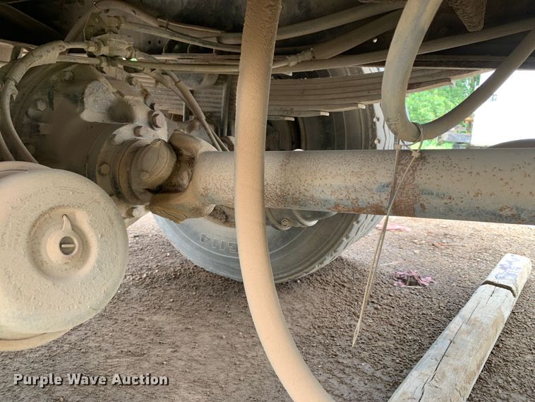 image for item DM7846 1990 Mack CS250P dump truck