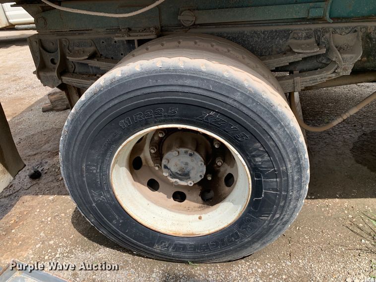 image for item DM7846 1990 Mack CS250P dump truck