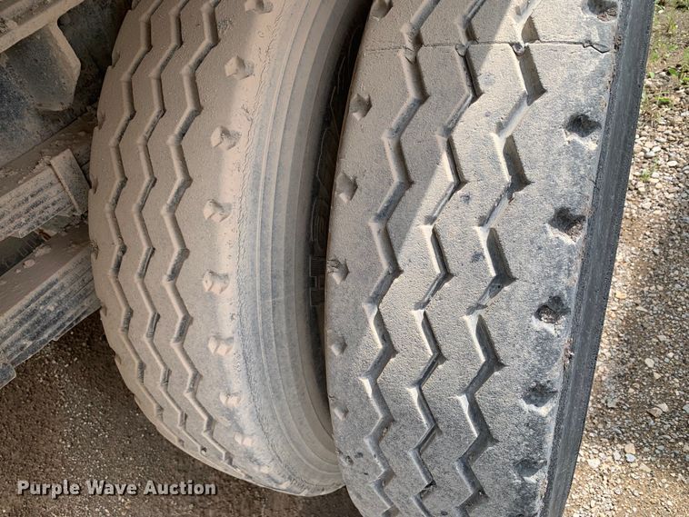 image for item DM7846 1990 Mack CS250P dump truck