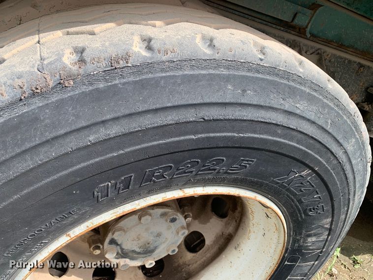 image for item DM7846 1990 Mack CS250P dump truck