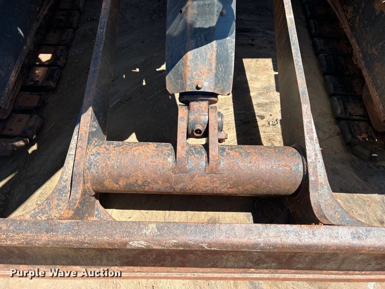 image for item DO1108 2013 Komatsu PC88MR-8 mini excavator