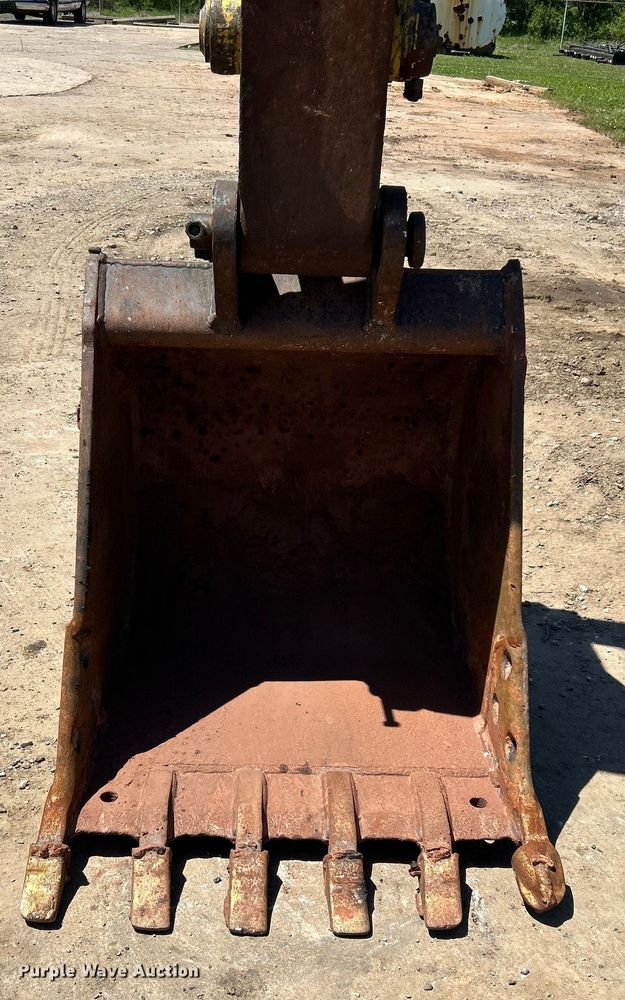 image for item DO1108 2013 Komatsu PC88MR-8 mini excavator