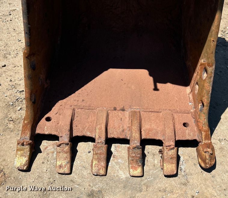 image for item DO1108 2013 Komatsu PC88MR-8 mini excavator