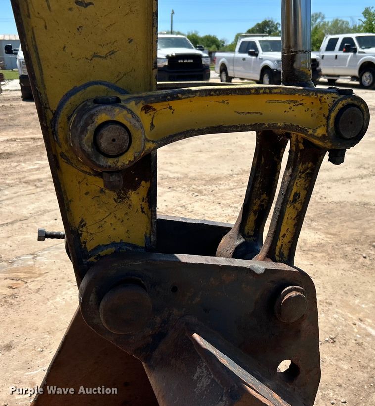 image for item DO1108 2013 Komatsu PC88MR-8 mini excavator