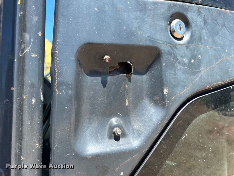 image for item DO1108 2013 Komatsu PC88MR-8 mini excavator