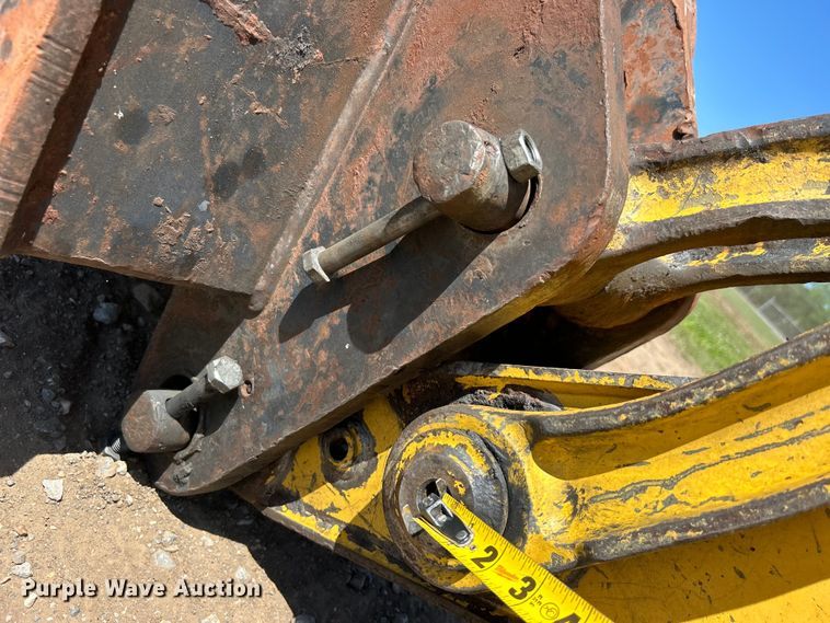 image for item DO1108 2013 Komatsu PC88MR-8 mini excavator