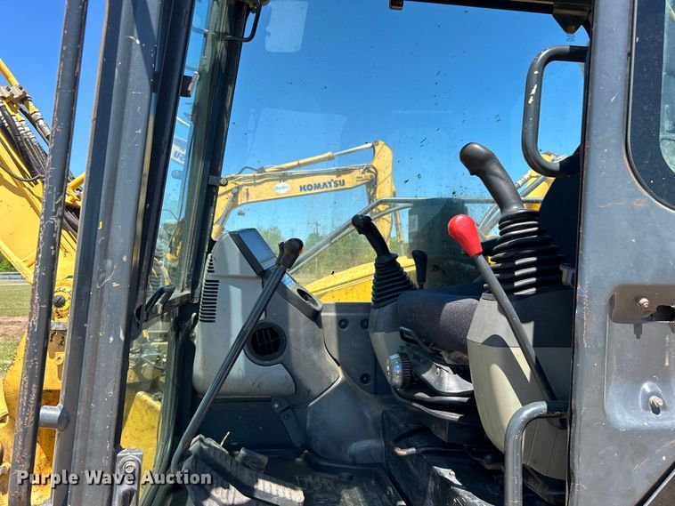 image for item DO1108 2013 Komatsu PC88MR-8 mini excavator