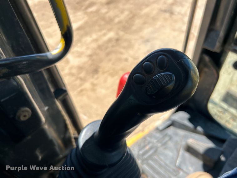 image for item DO1108 2013 Komatsu PC88MR-8 mini excavator